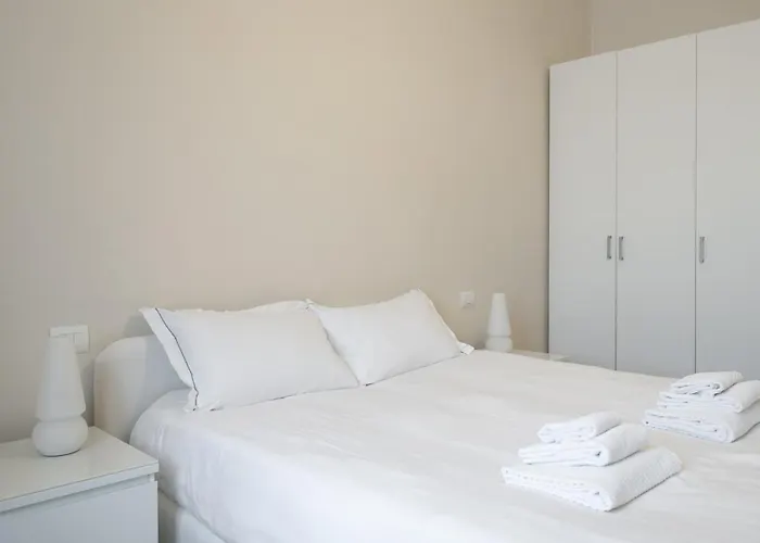 Italianway - Leoncavallo 45 * Milán